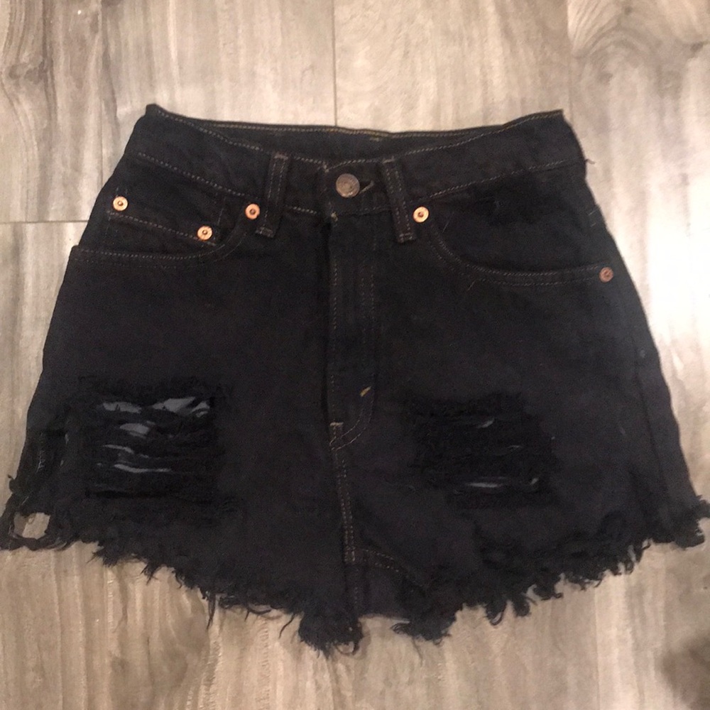 Distressed Levi shorts